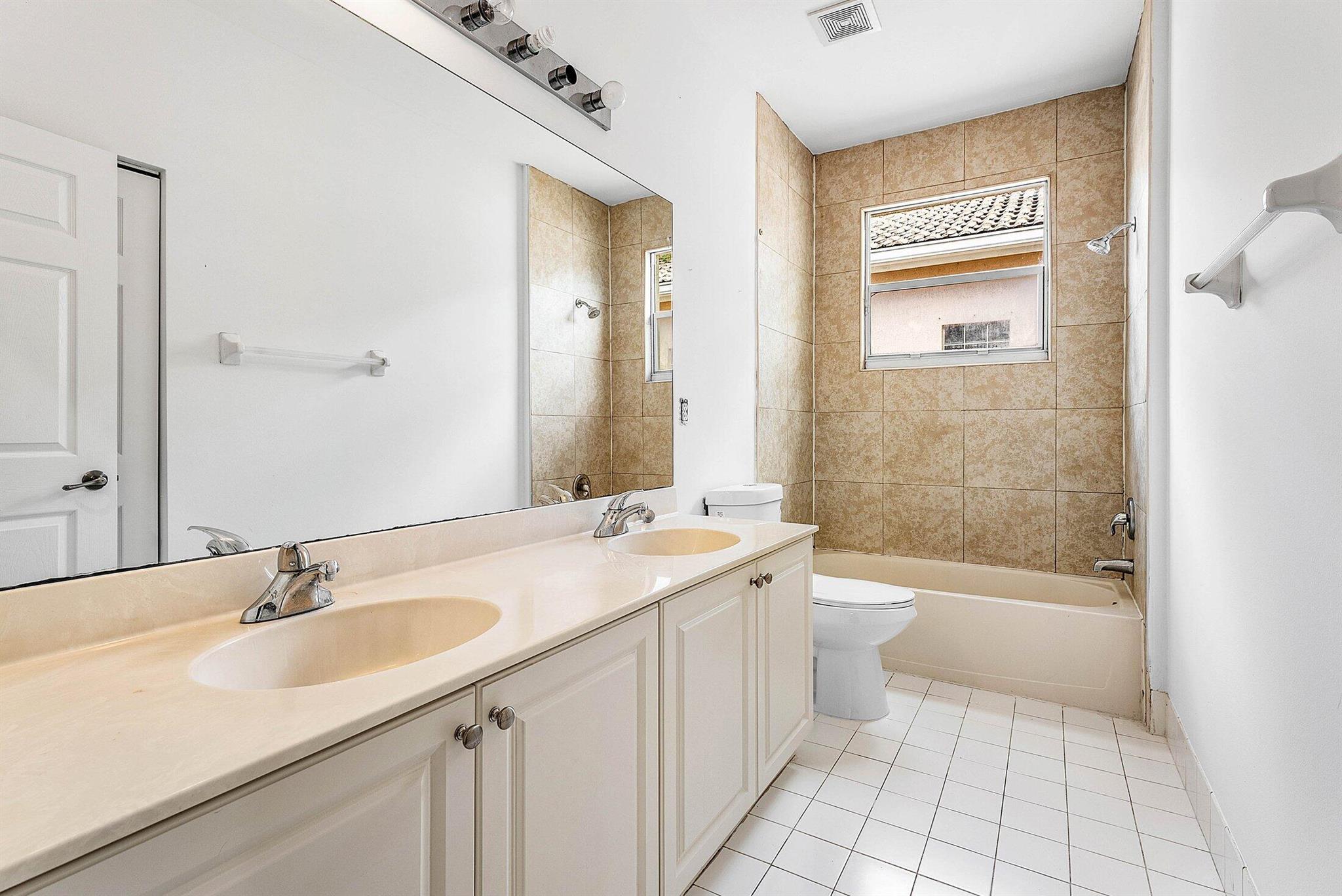 9724 Vineyard Court
