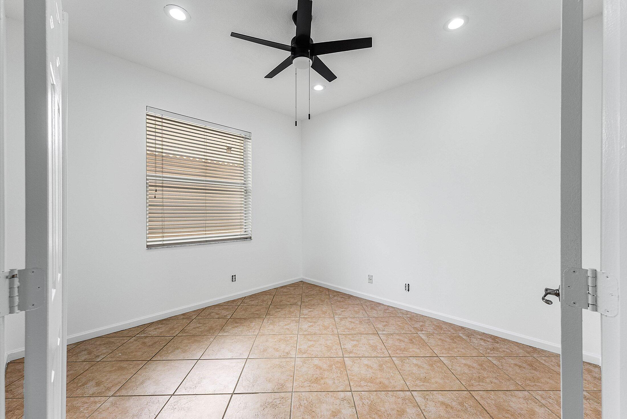 9724 Vineyard Court