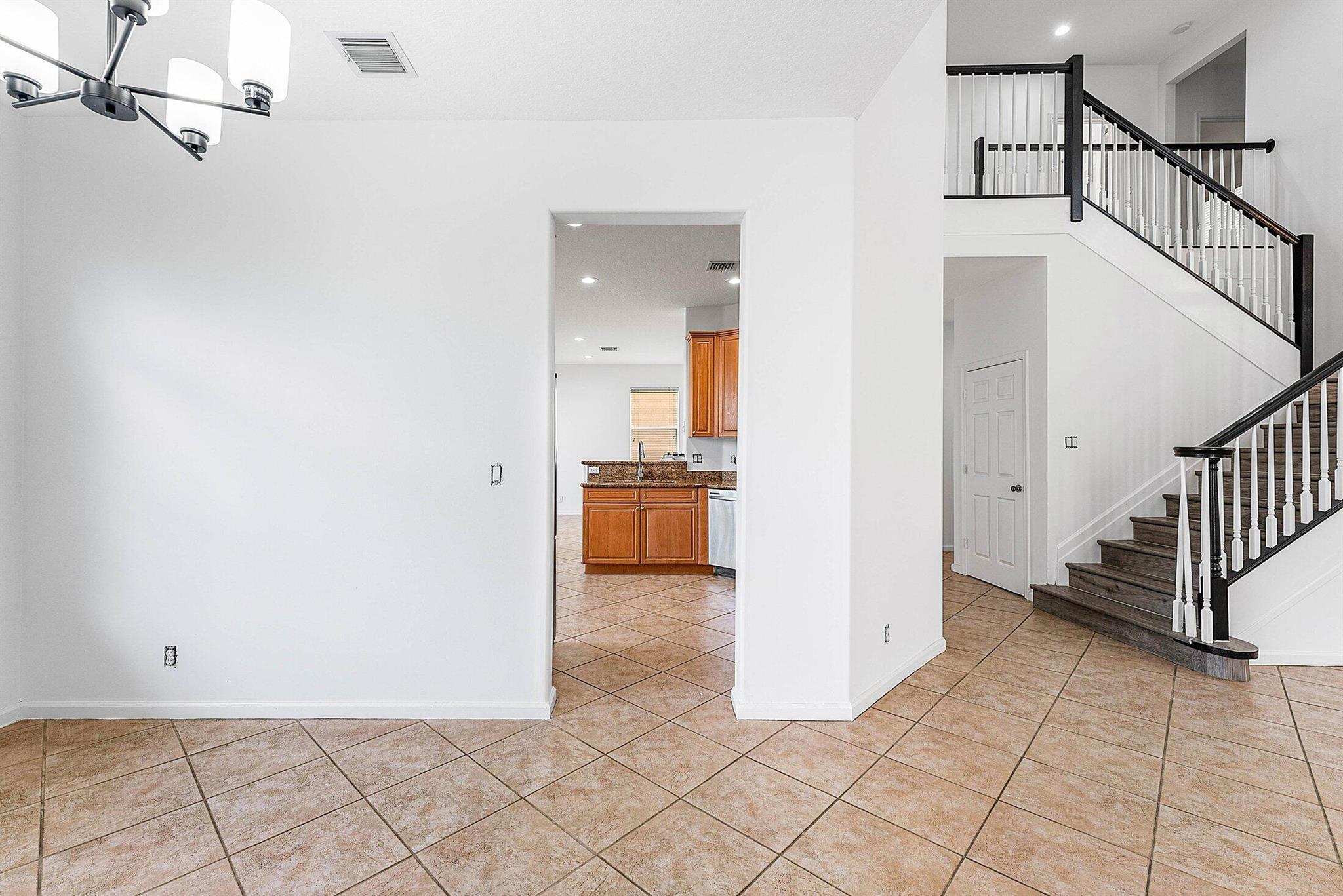 9724 Vineyard Court