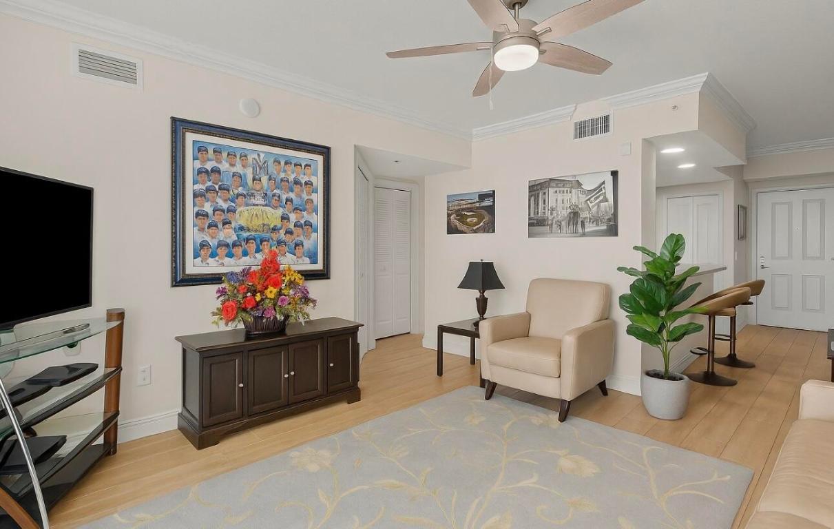 600 S Dixie Highway 735