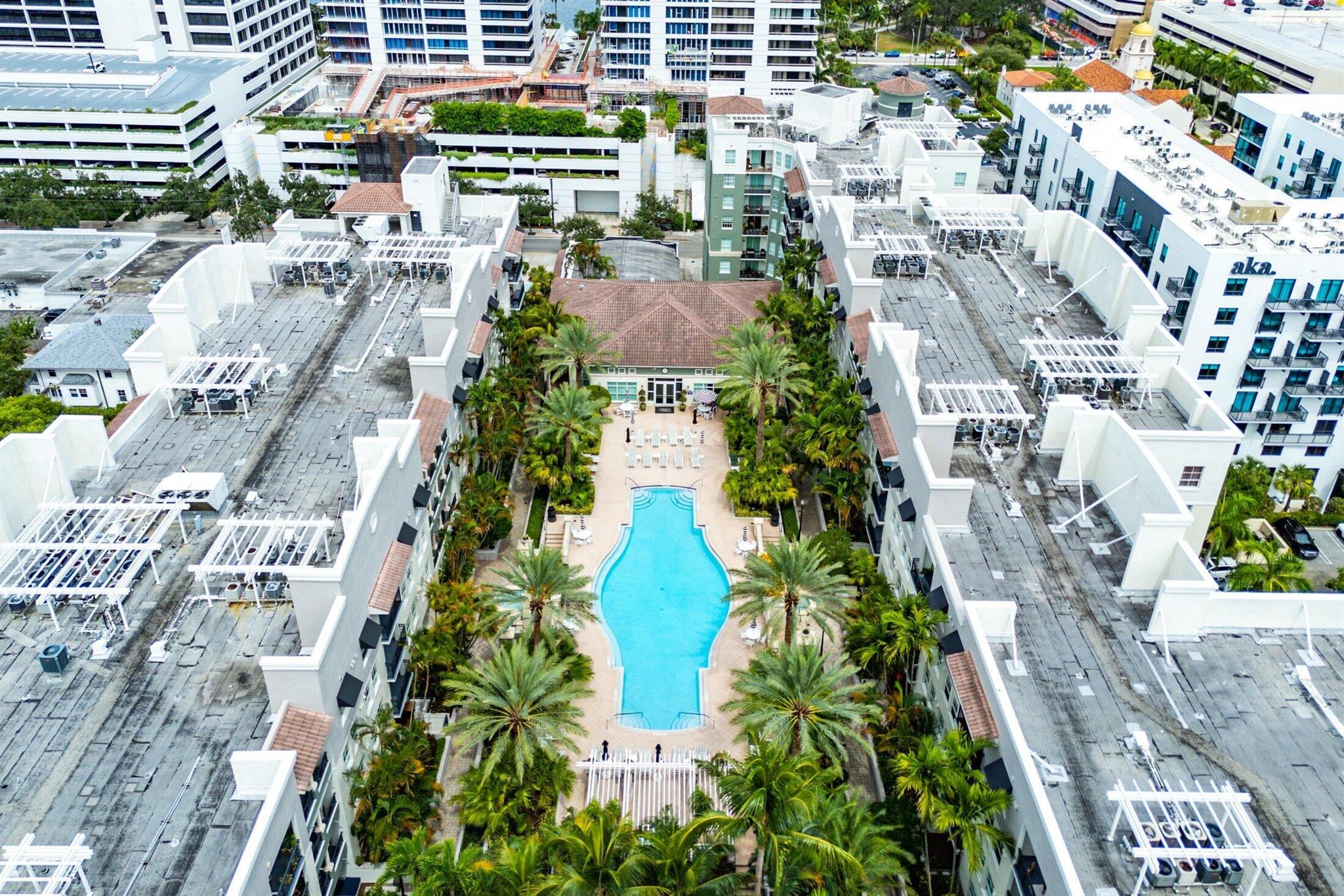 600 S Dixie Highway 735