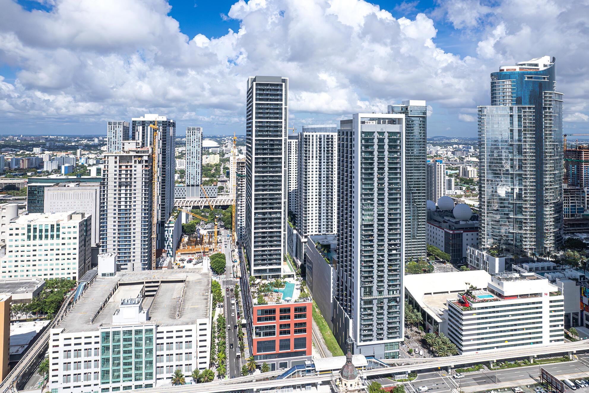 601 NE 1st Avenue 4407