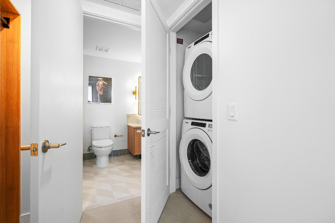 601 NE 1st Avenue 4407