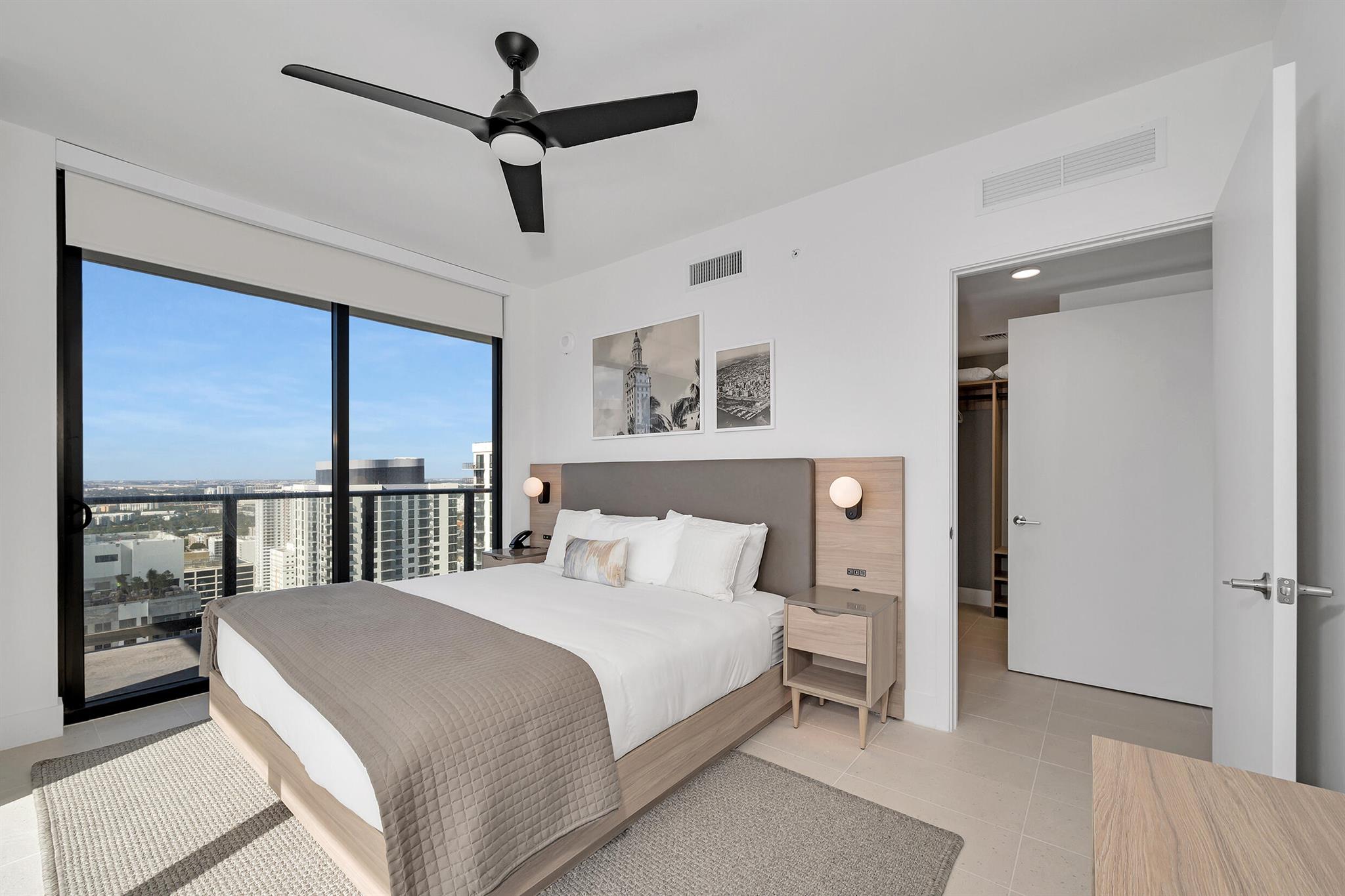 601 NE 1st Avenue NE 3905