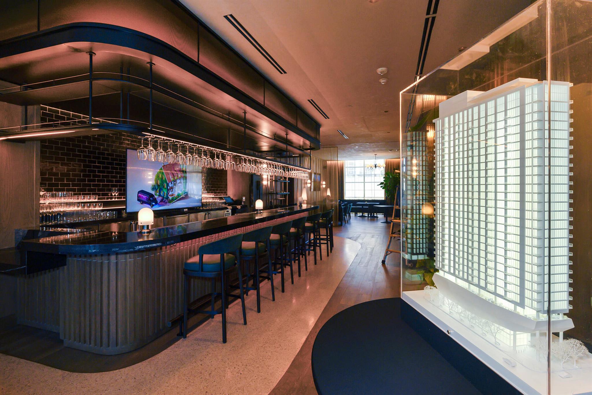 601 NE 1st Avenue NE 3905