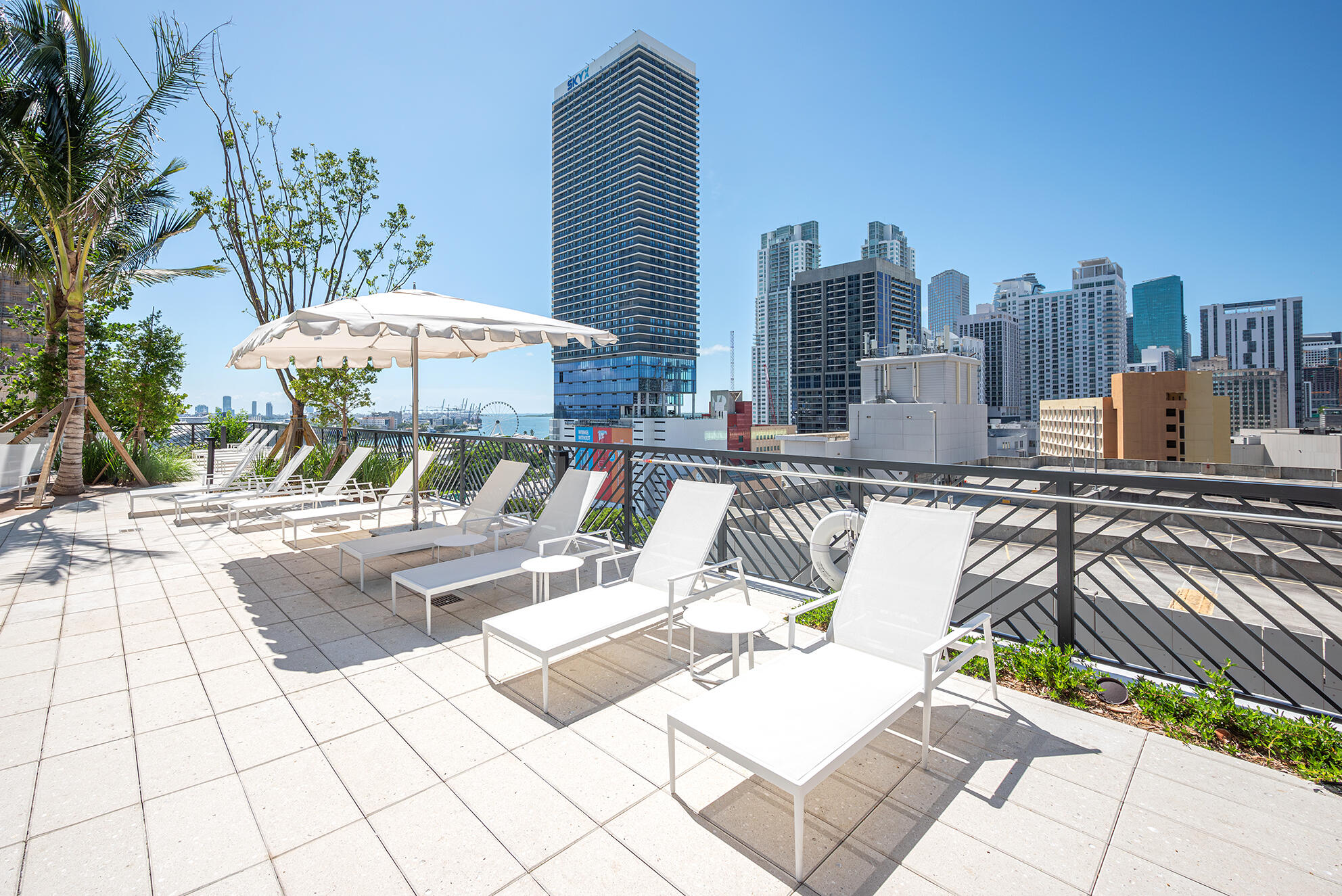 601 NE 1st Avenue 3809