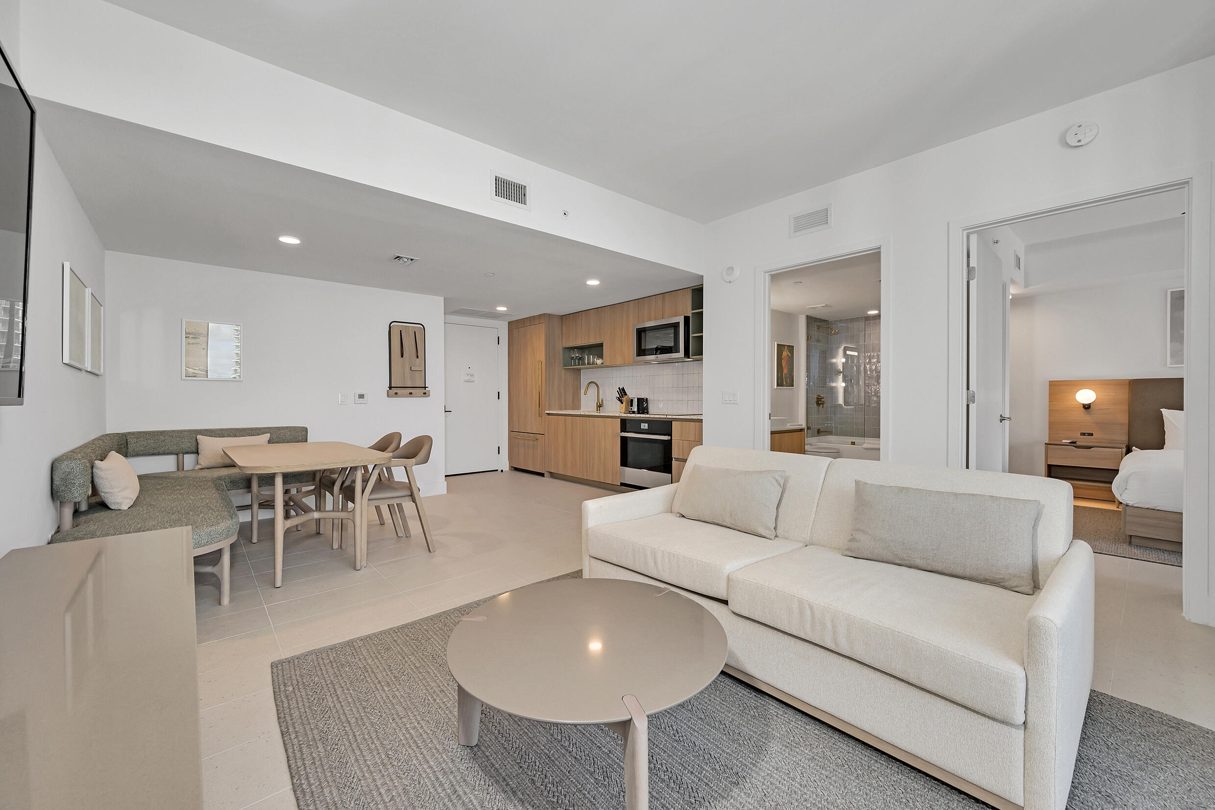 601 NE 1st Avenue 3809