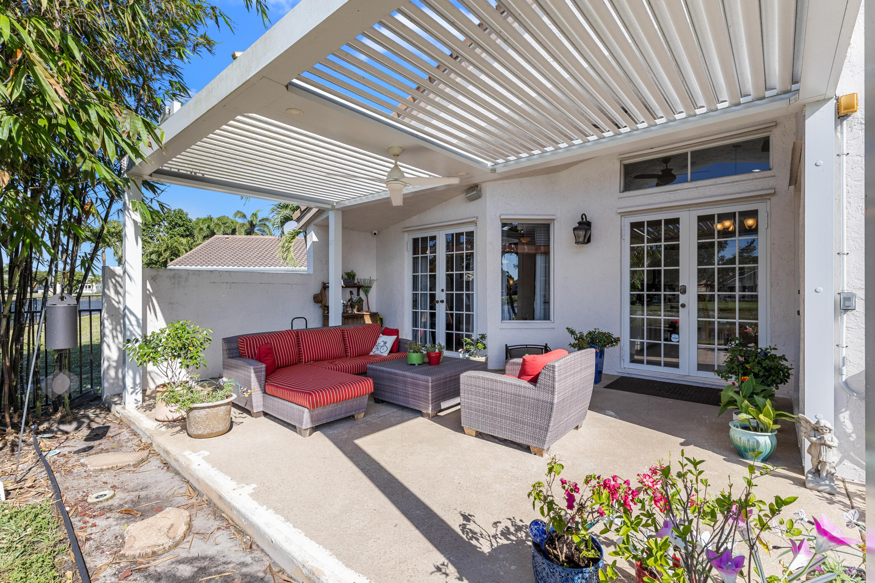 6595 Waverly Lane