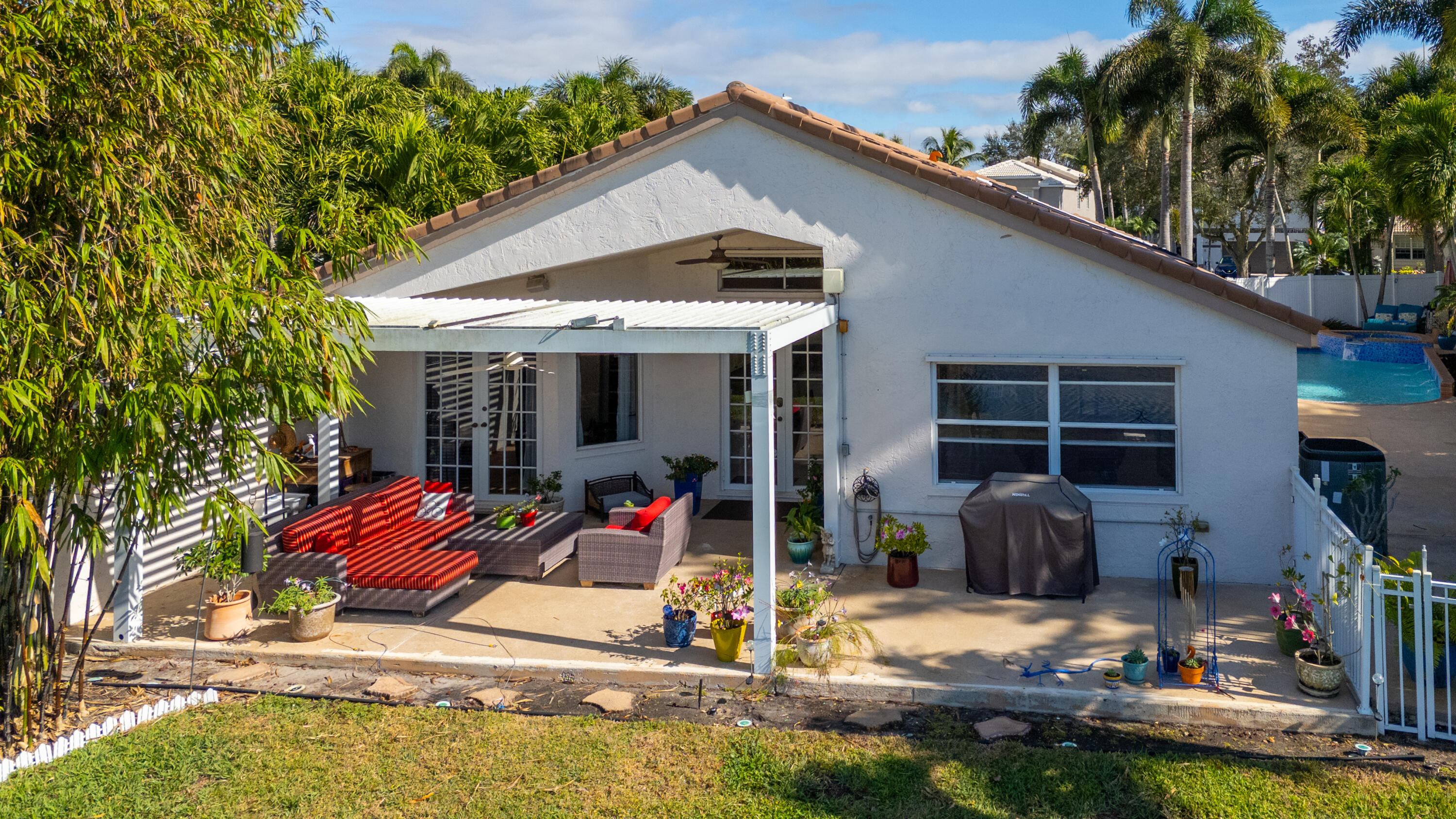 6595 Waverly Lane