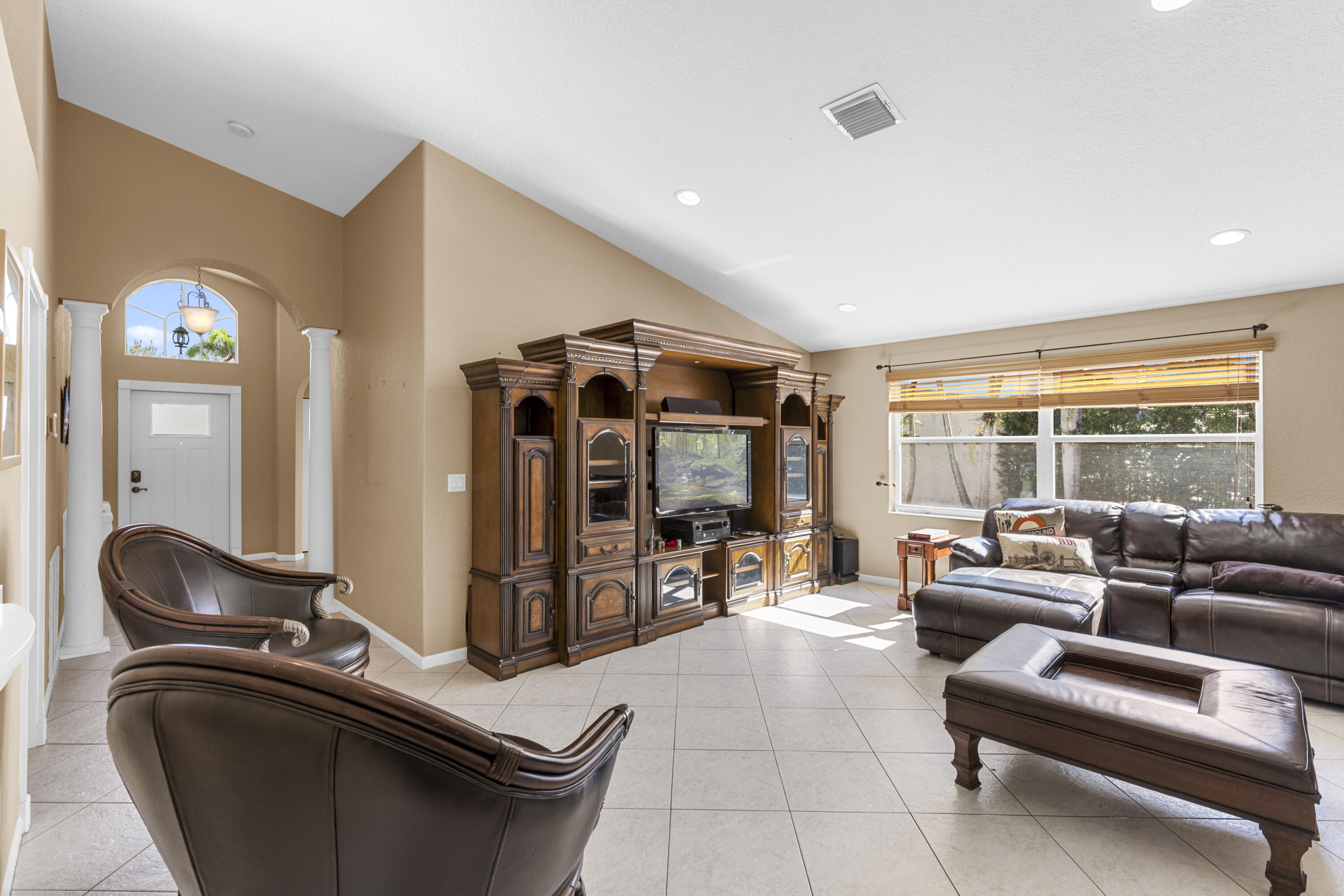 6595 Waverly Lane