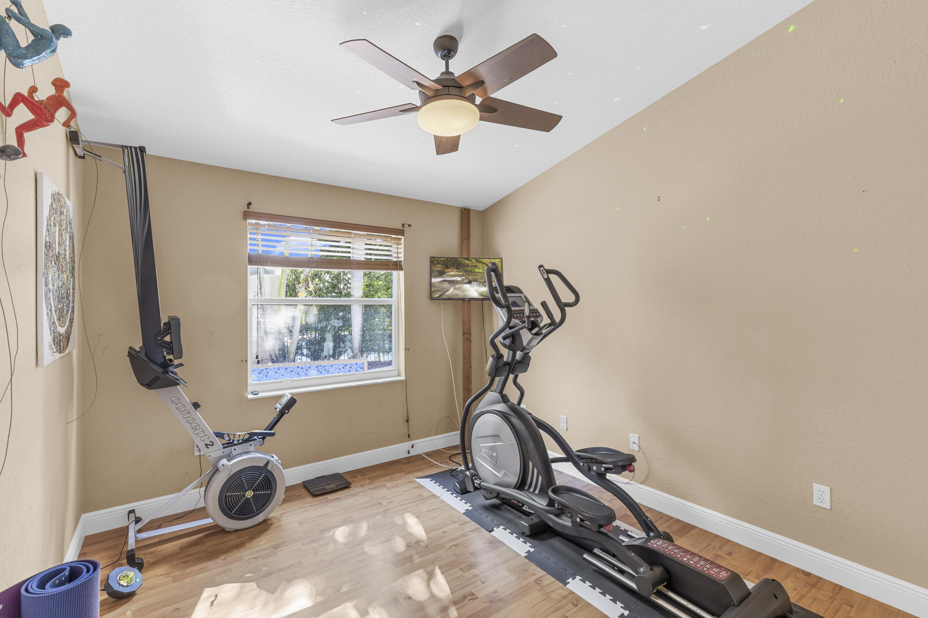 6595 Waverly Lane