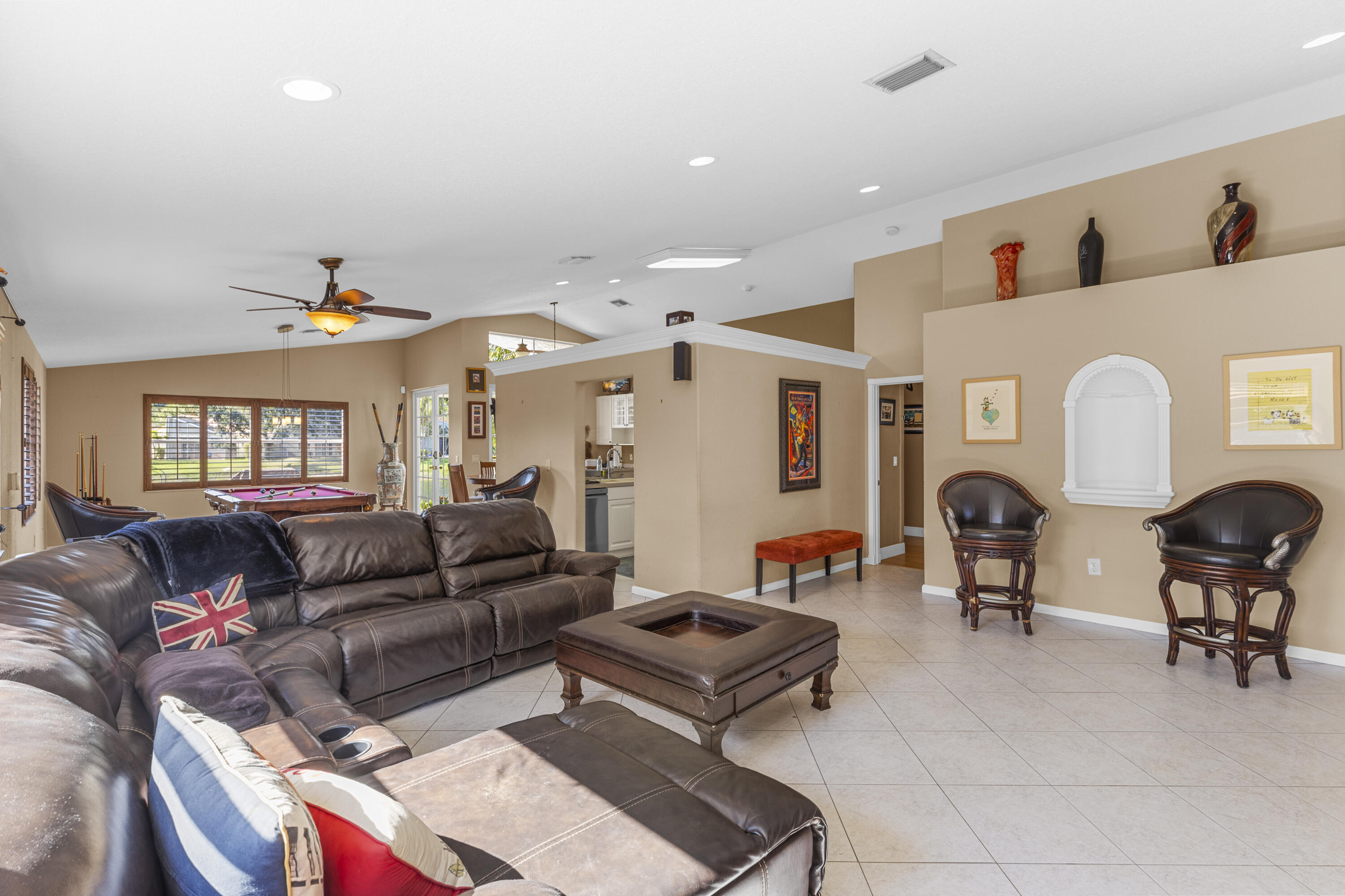 6595 Waverly Lane