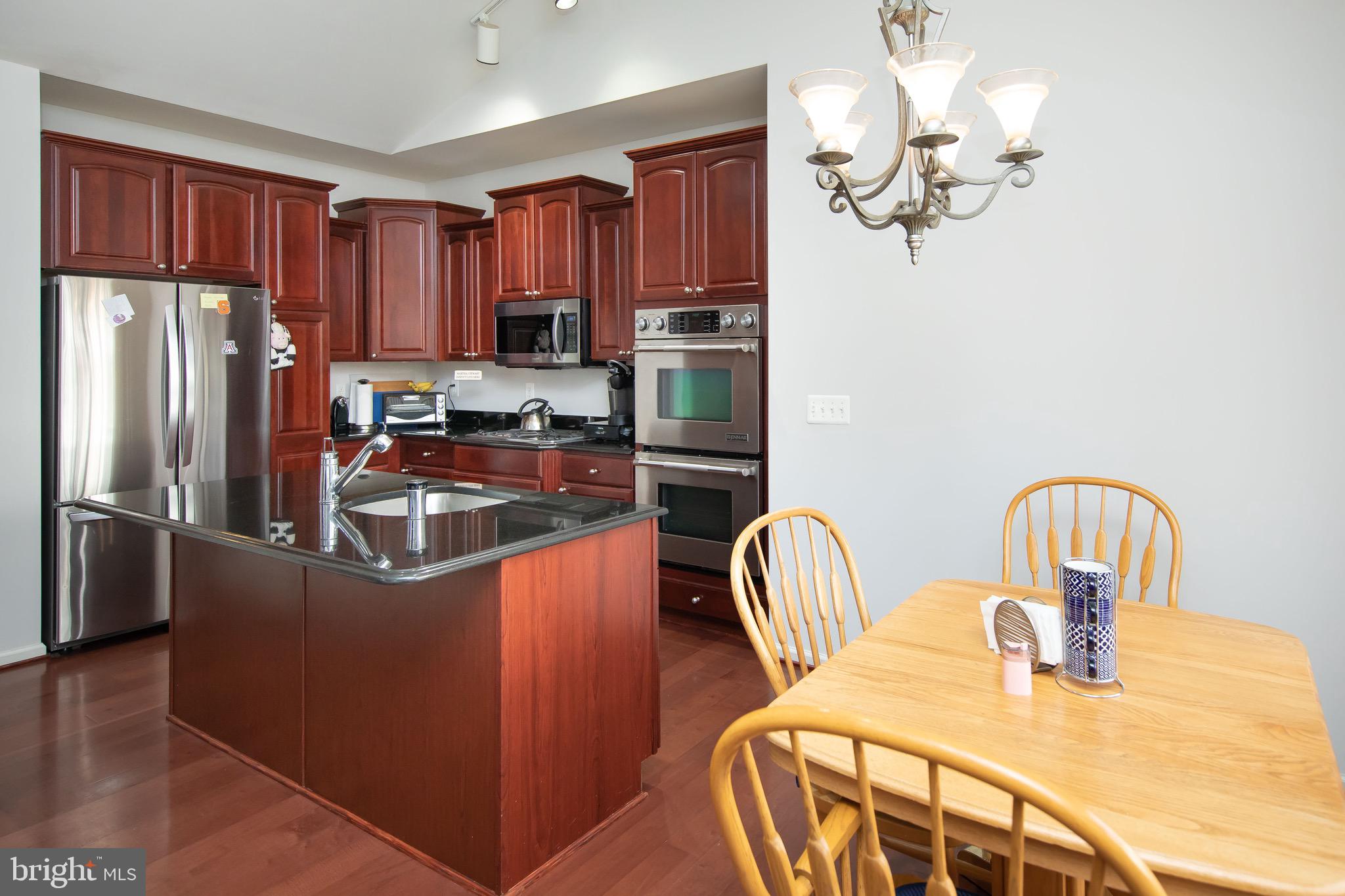 211 Canterbury COURT Unit: 41