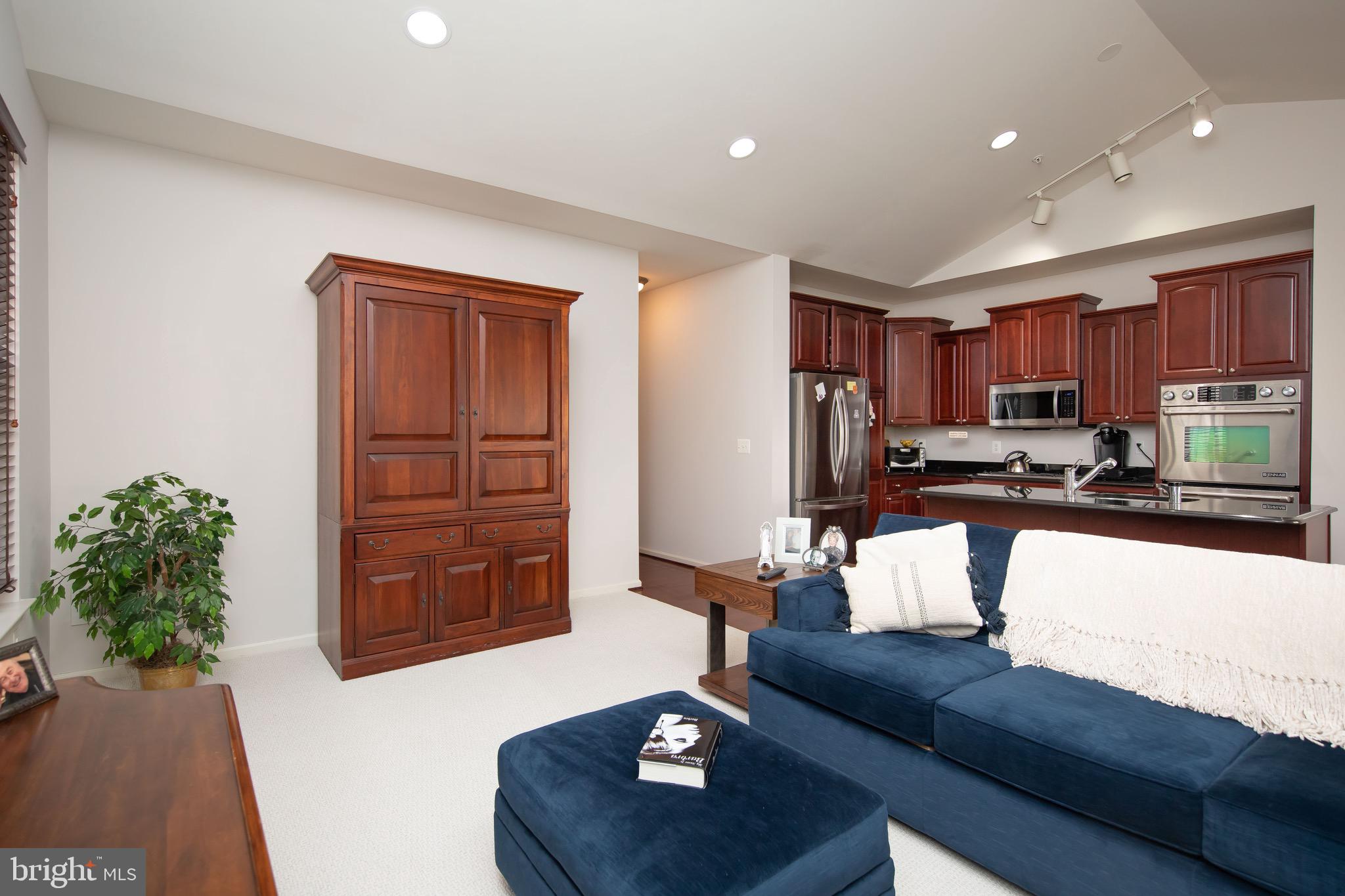 211 Canterbury COURT Unit: 41