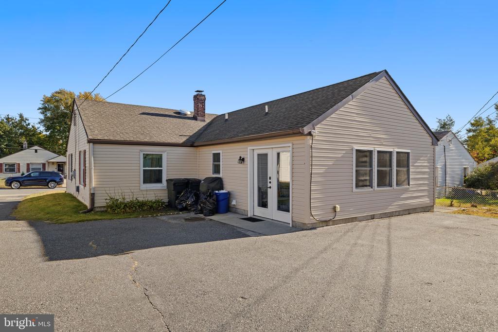 34 Pancoast Ave