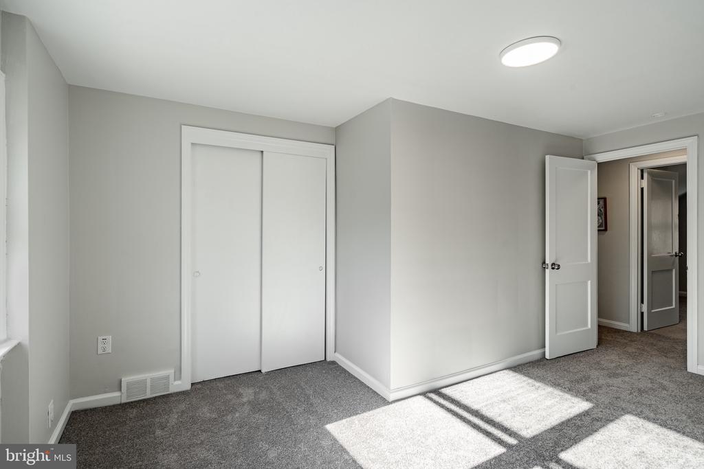 2113 Haverford Rd