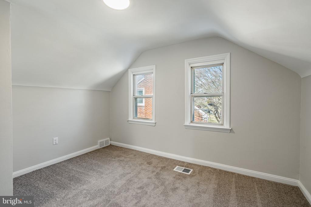 2113 Haverford Rd