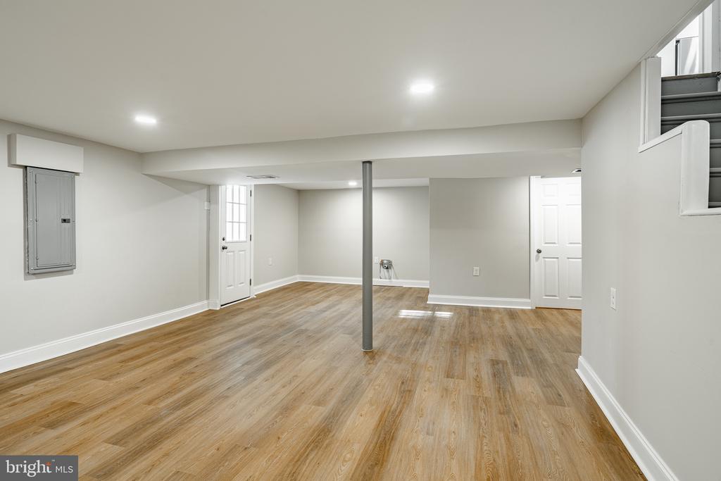 2113 Haverford Rd