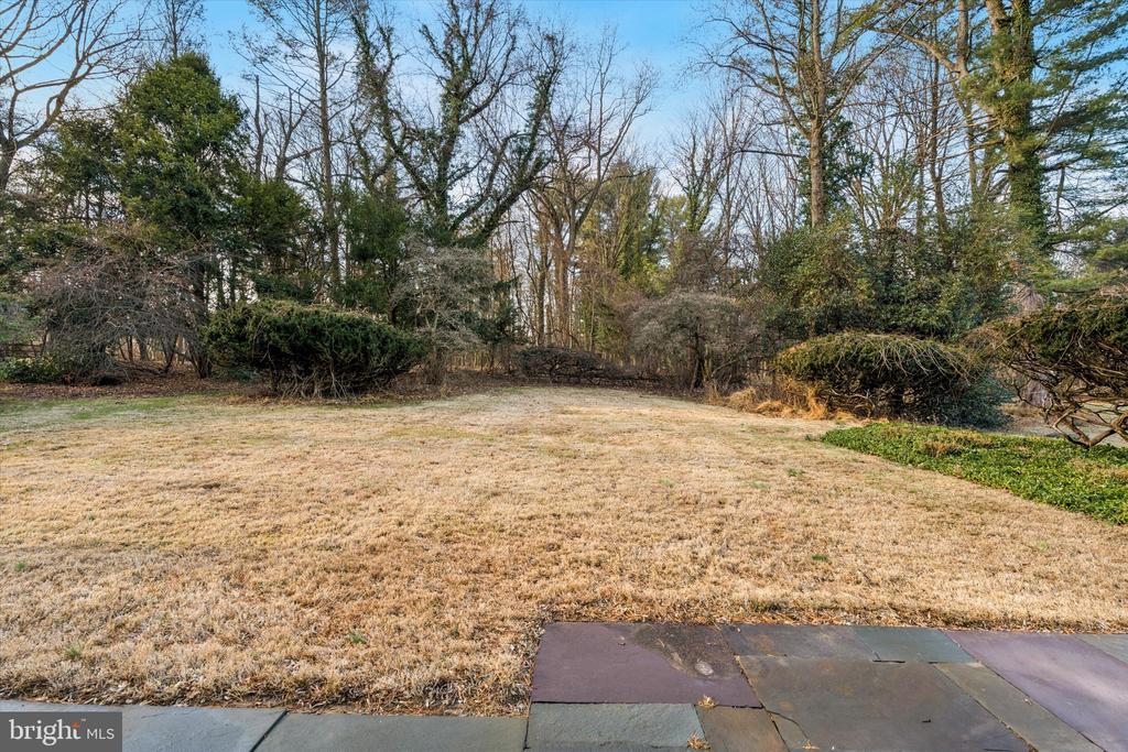 250 LANDOVER ROAD