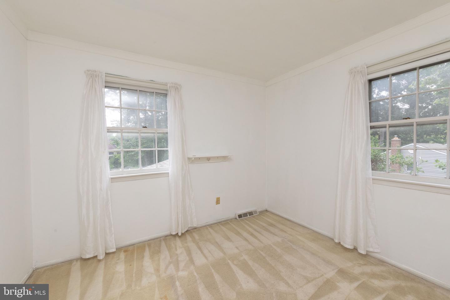 153 BARBERRY ROAD