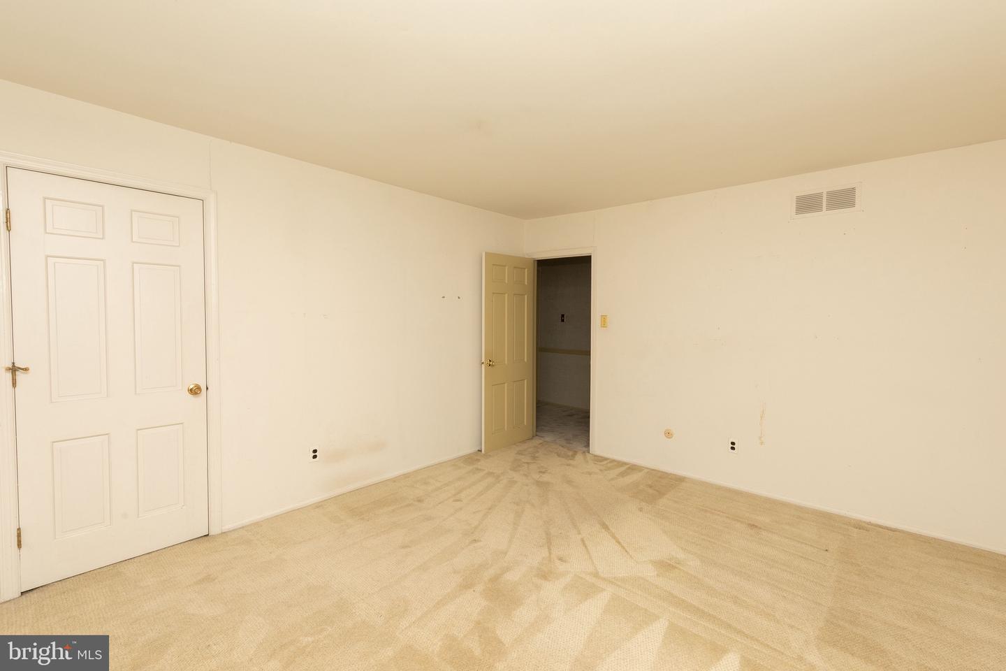 153 BARBERRY ROAD