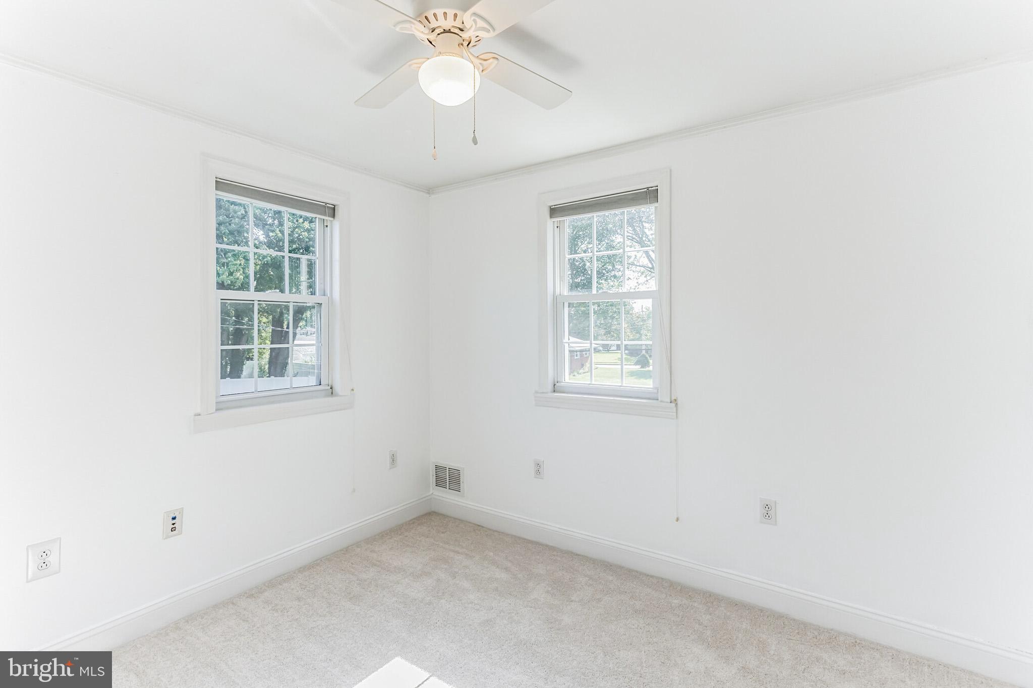 172 N WHITEHALL ROAD