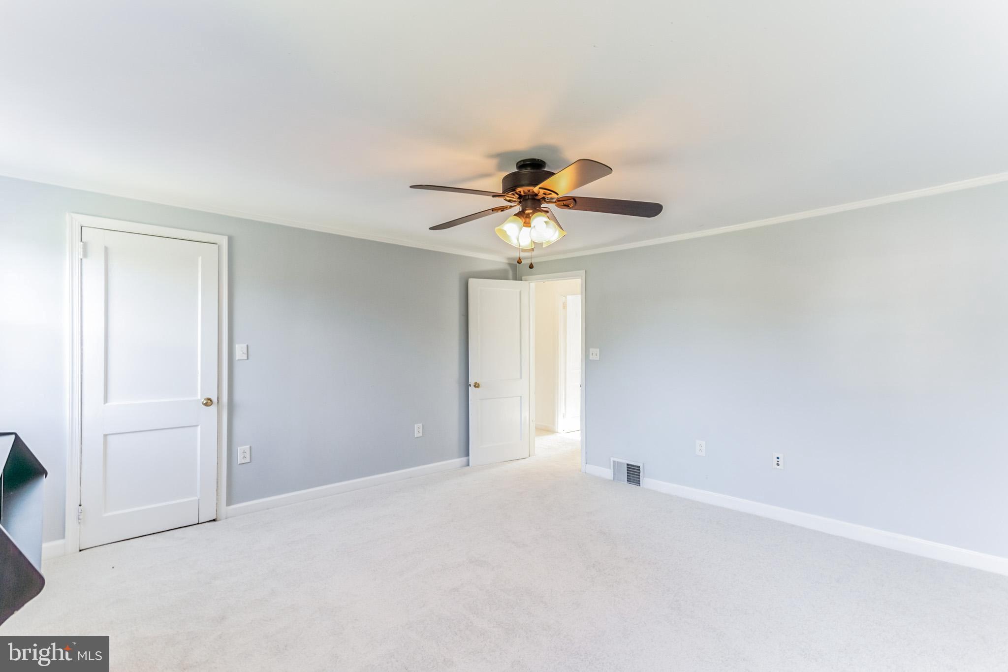 172 N WHITEHALL ROAD