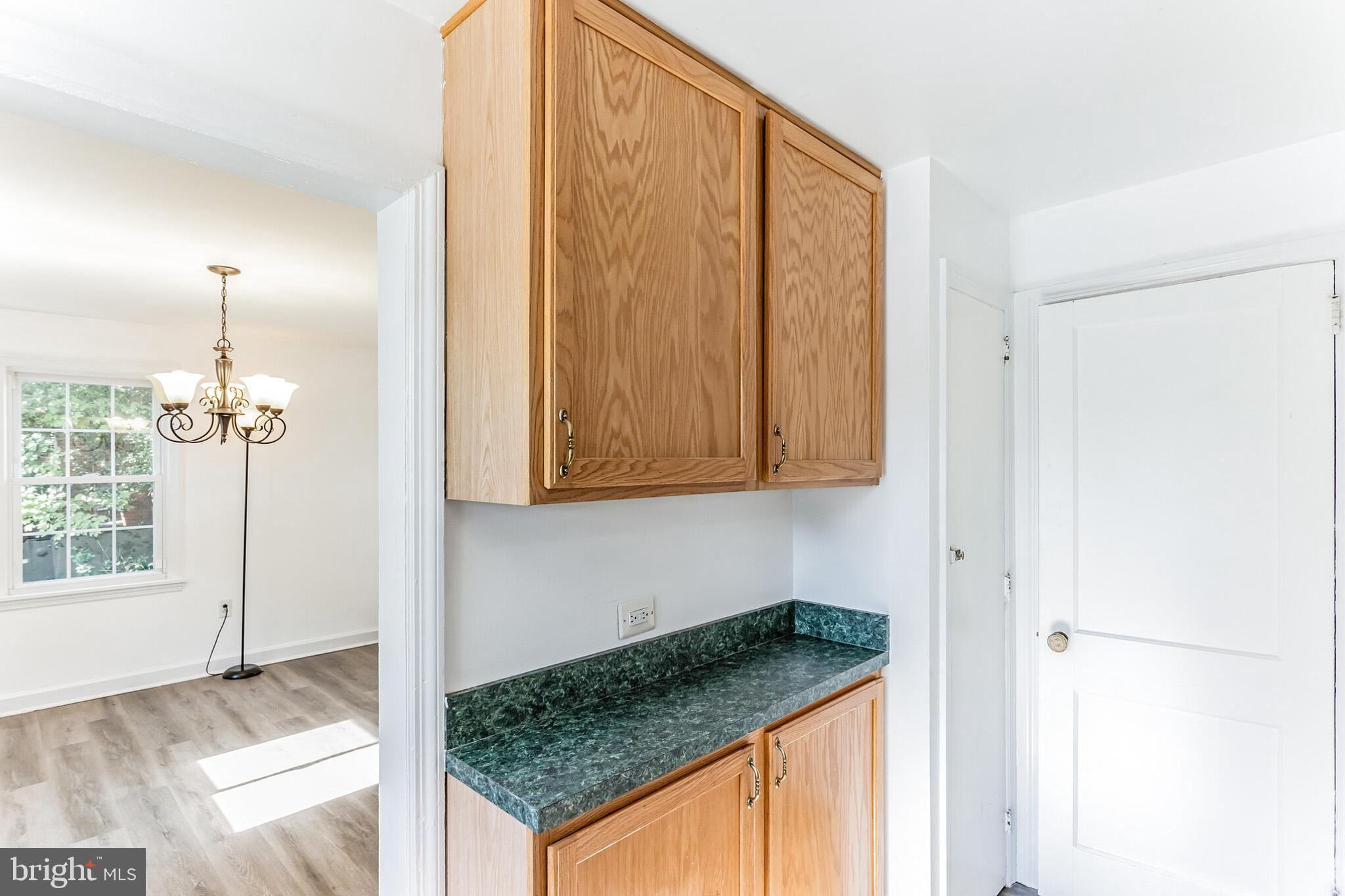 172 N WHITEHALL ROAD