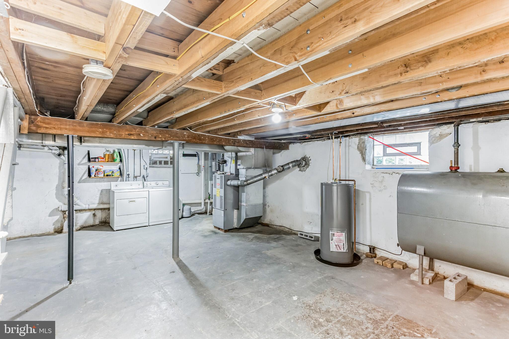 172 N WHITEHALL ROAD