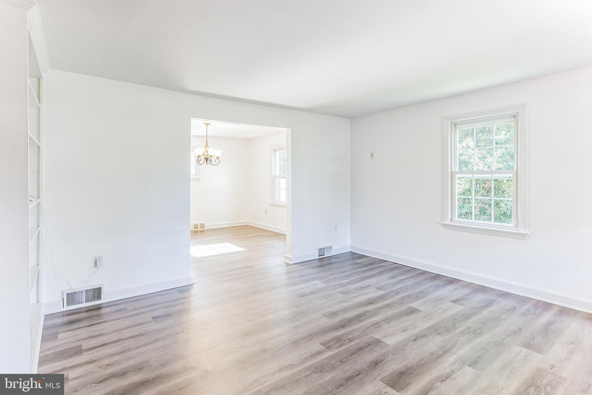 172 N WHITEHALL ROAD