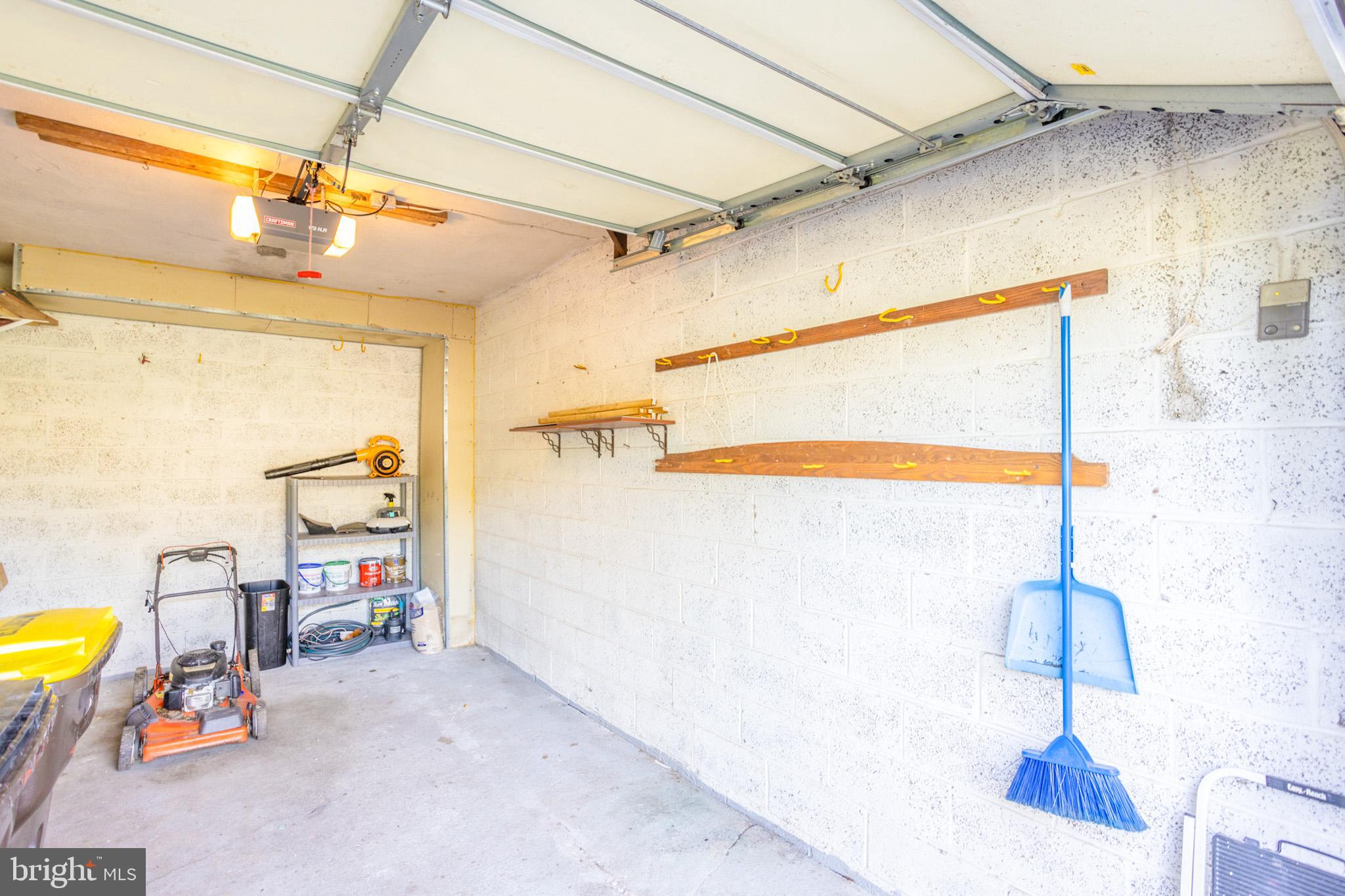 172 N WHITEHALL ROAD