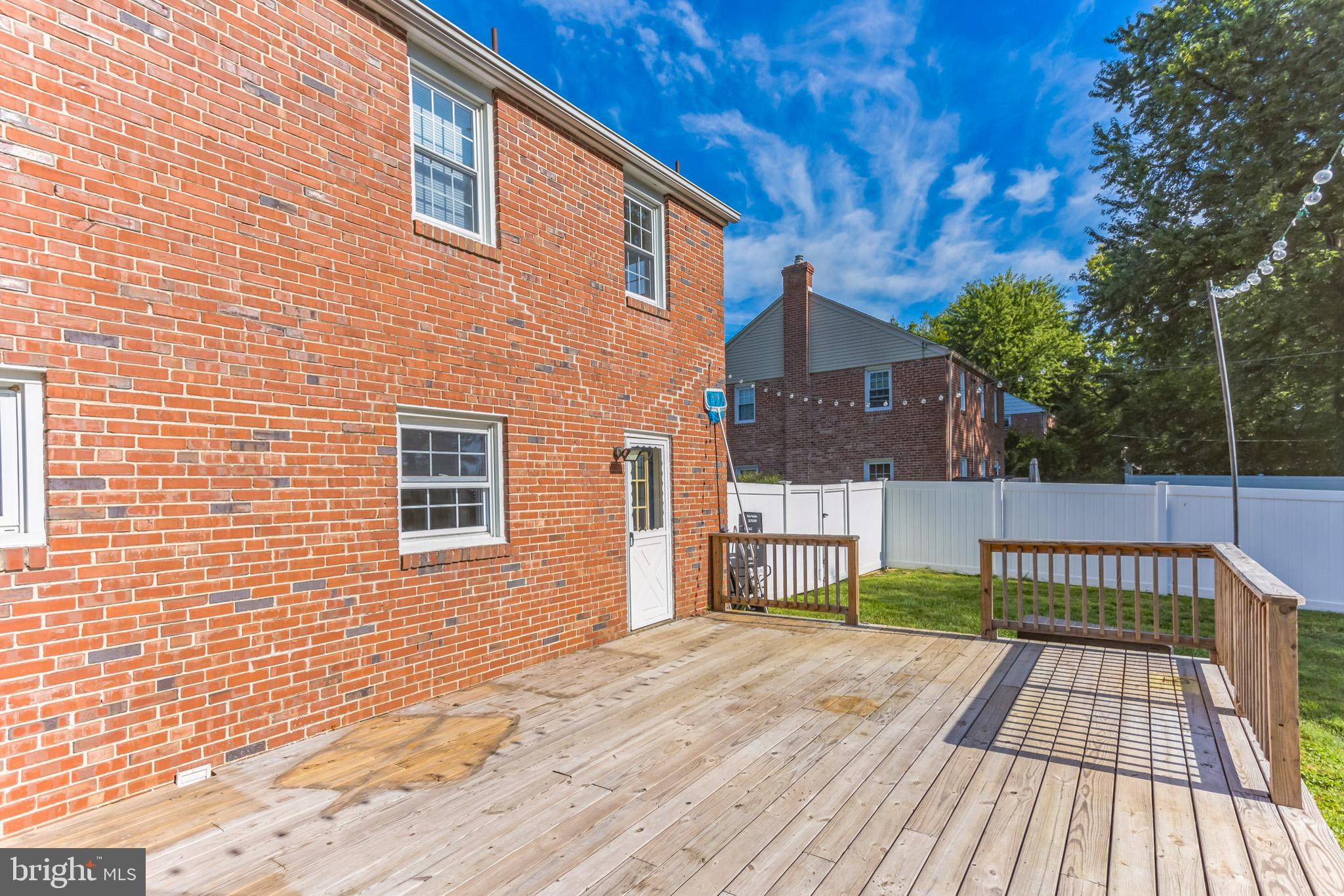 172 N WHITEHALL ROAD