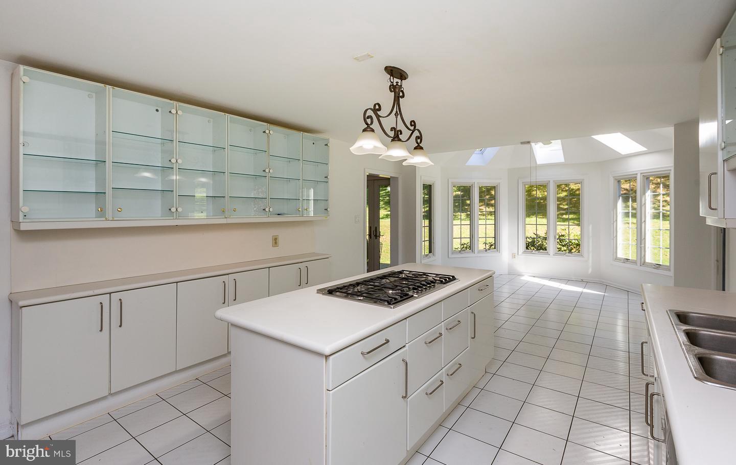 1205 Waterford COURT