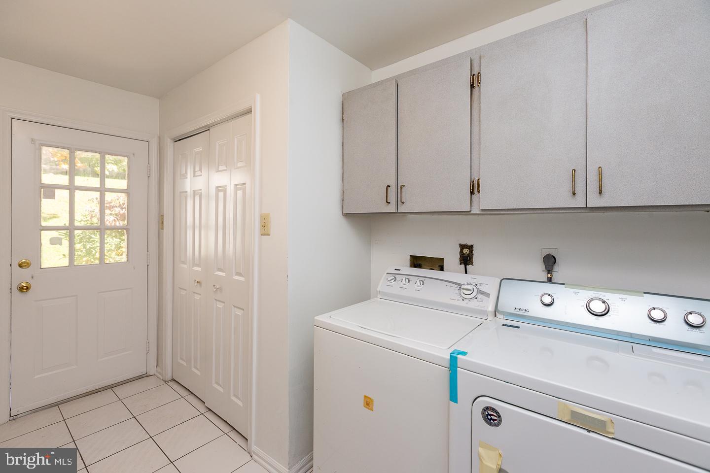 1205 Waterford COURT