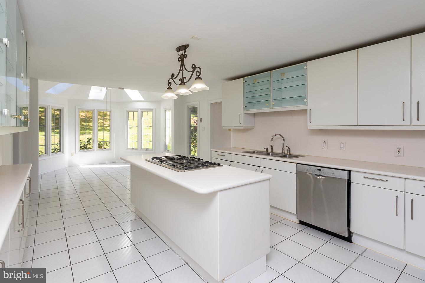 1205 Waterford COURT