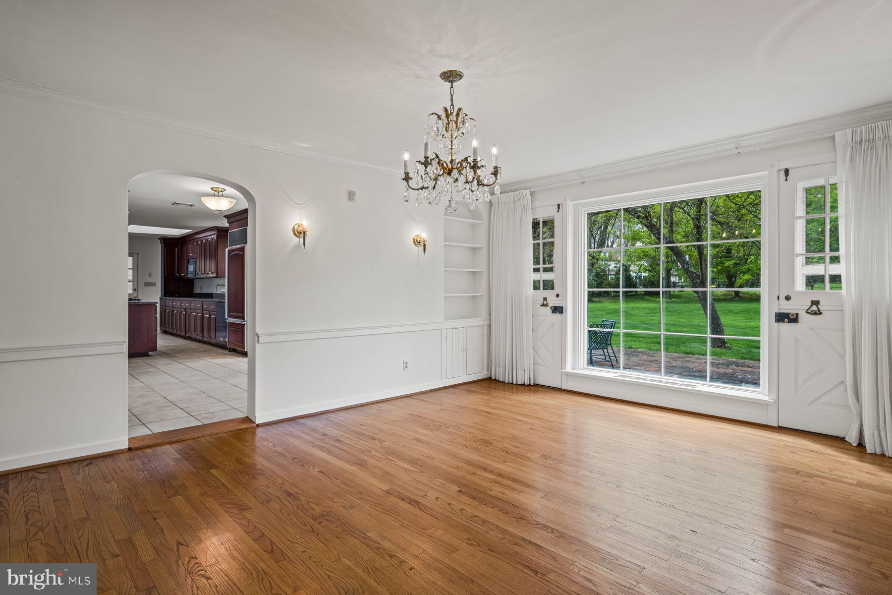 828 Merion Square ROAD