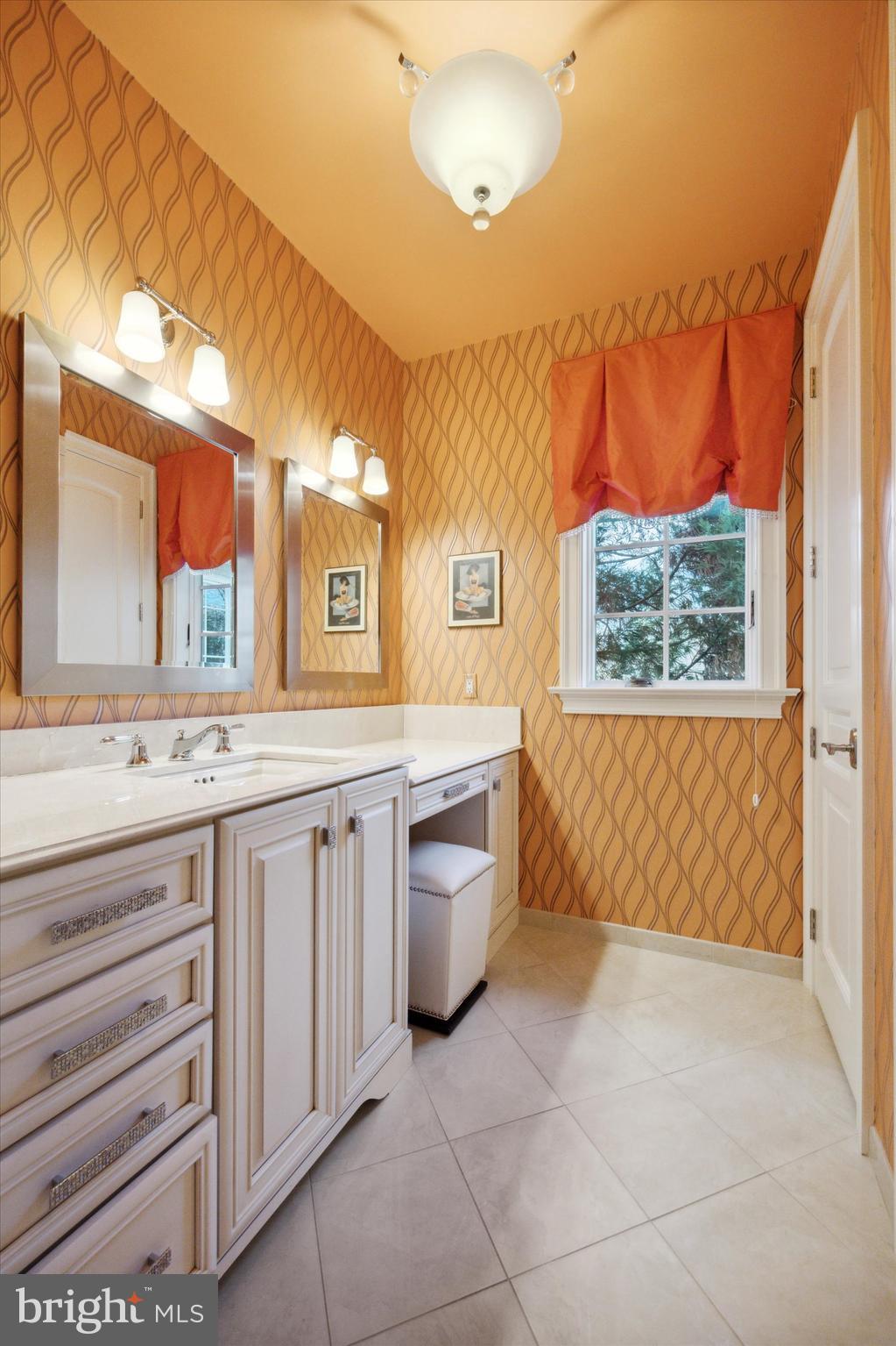 1321 Gypsy Hill ROAD