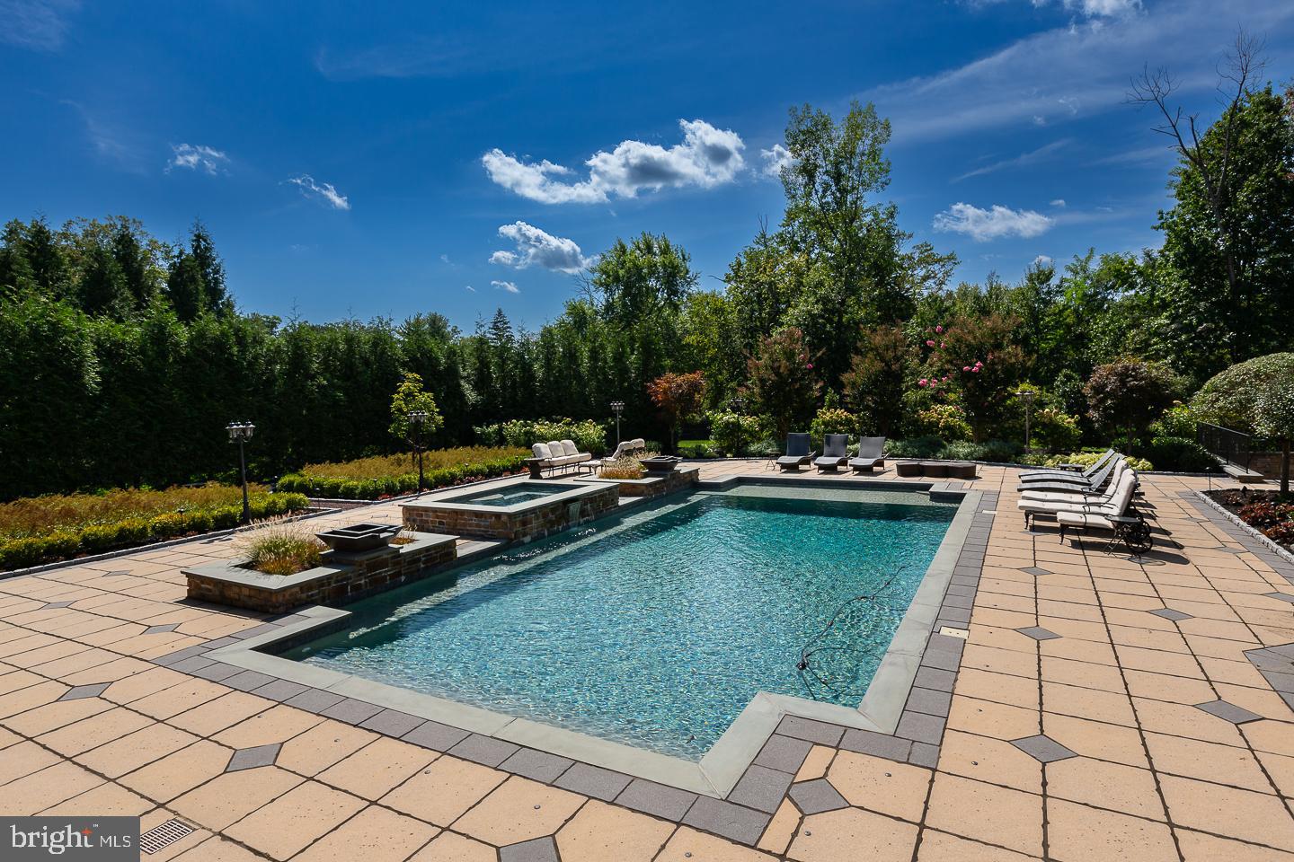 1321 Gypsy Hill ROAD