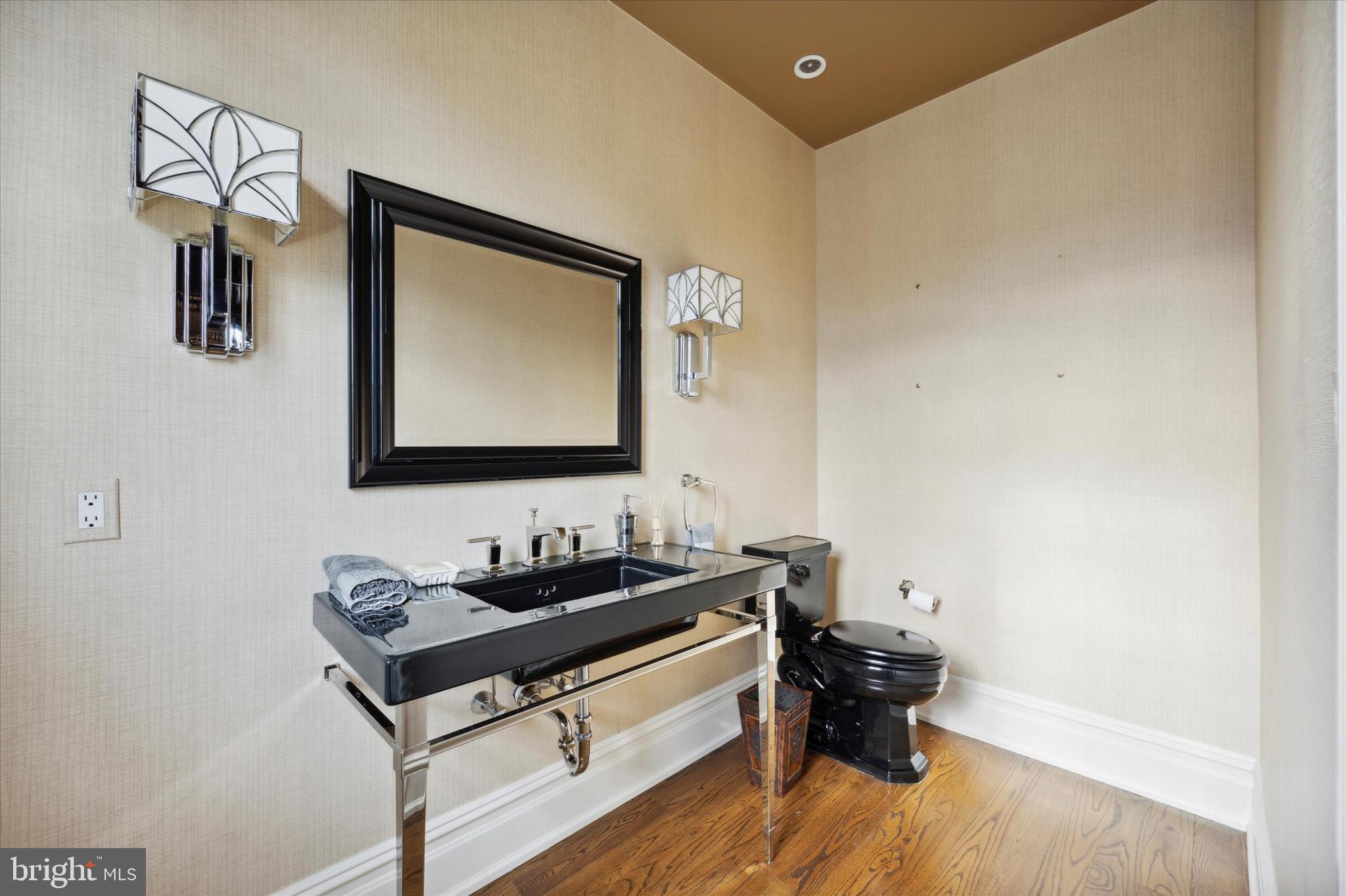 1321 Gypsy Hill ROAD