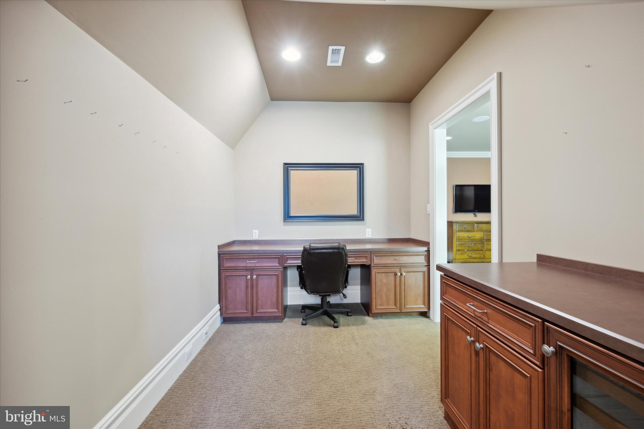 1321 Gypsy Hill ROAD