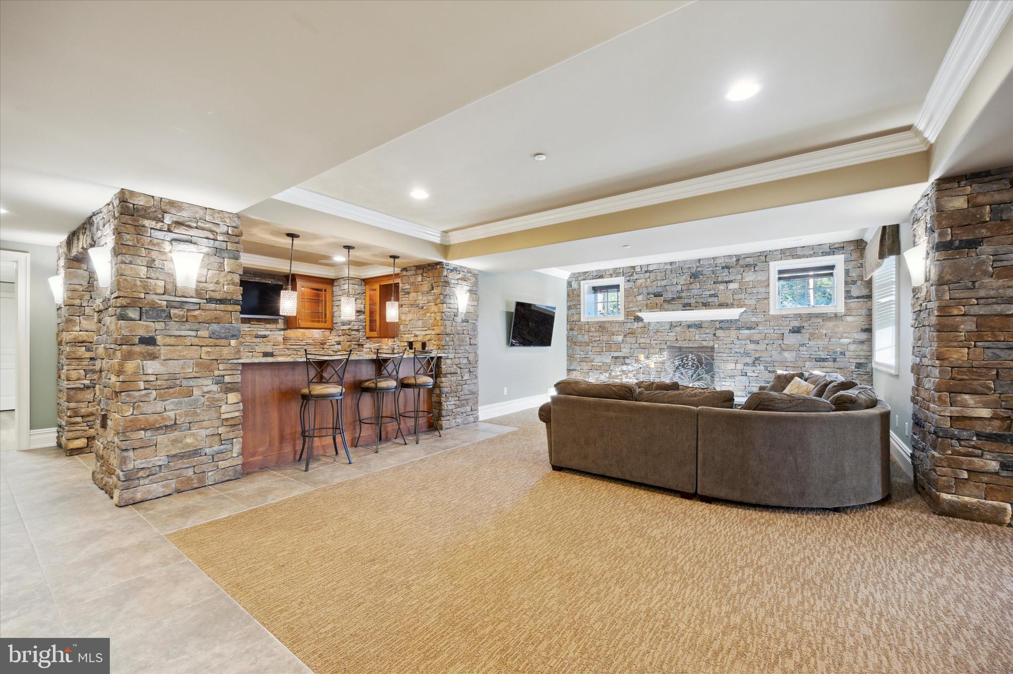 1321 Gypsy Hill ROAD