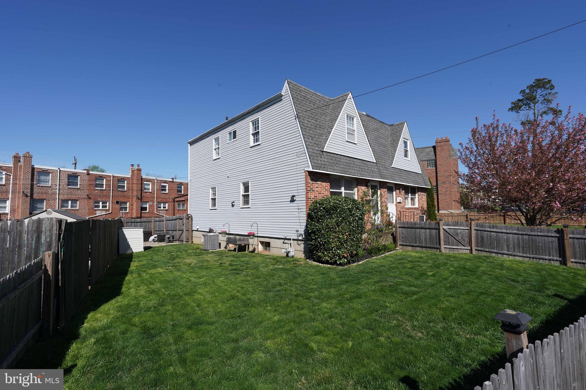 278 S Spring Garden St