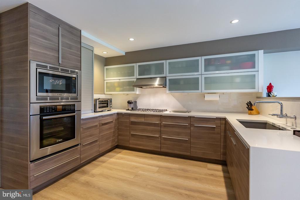 107 Gleneagles Dr