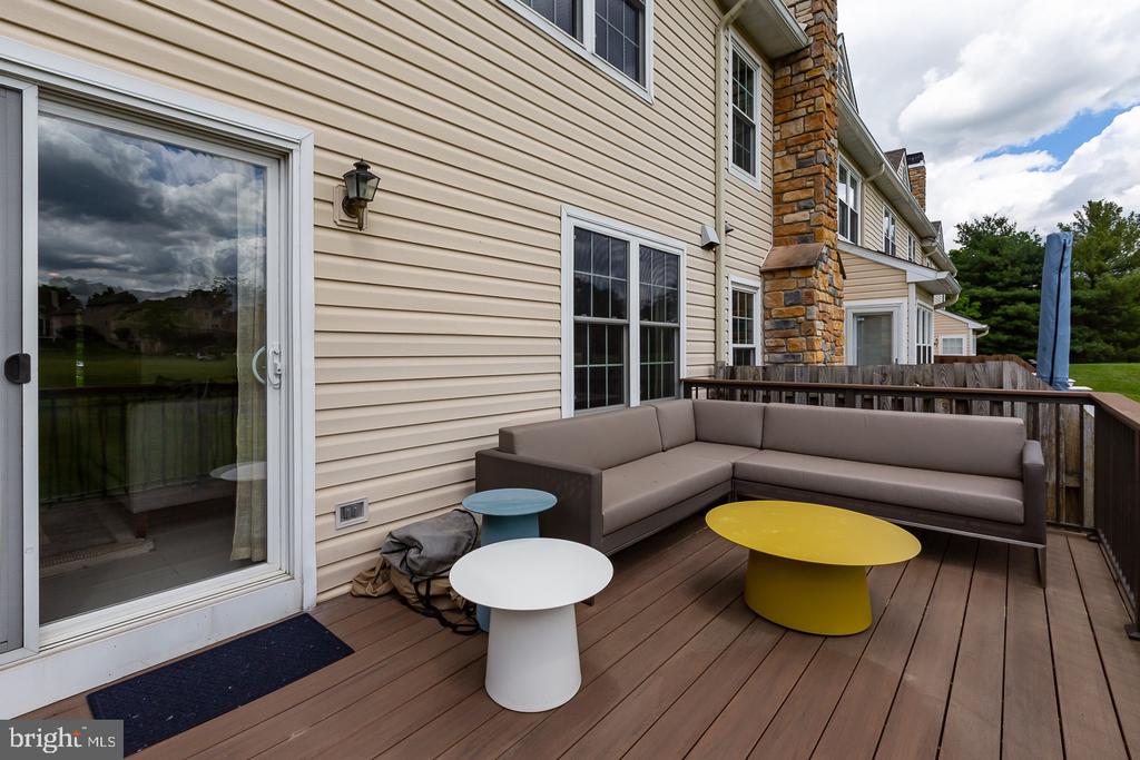 107 Gleneagles Dr