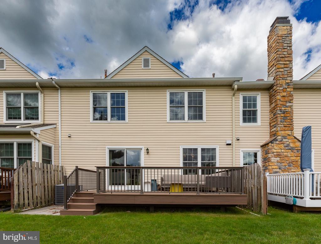 107 Gleneagles Dr
