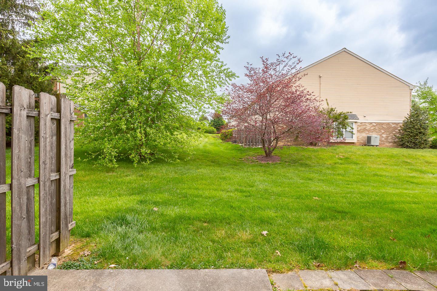 44 WINSTON CT #104 U-44