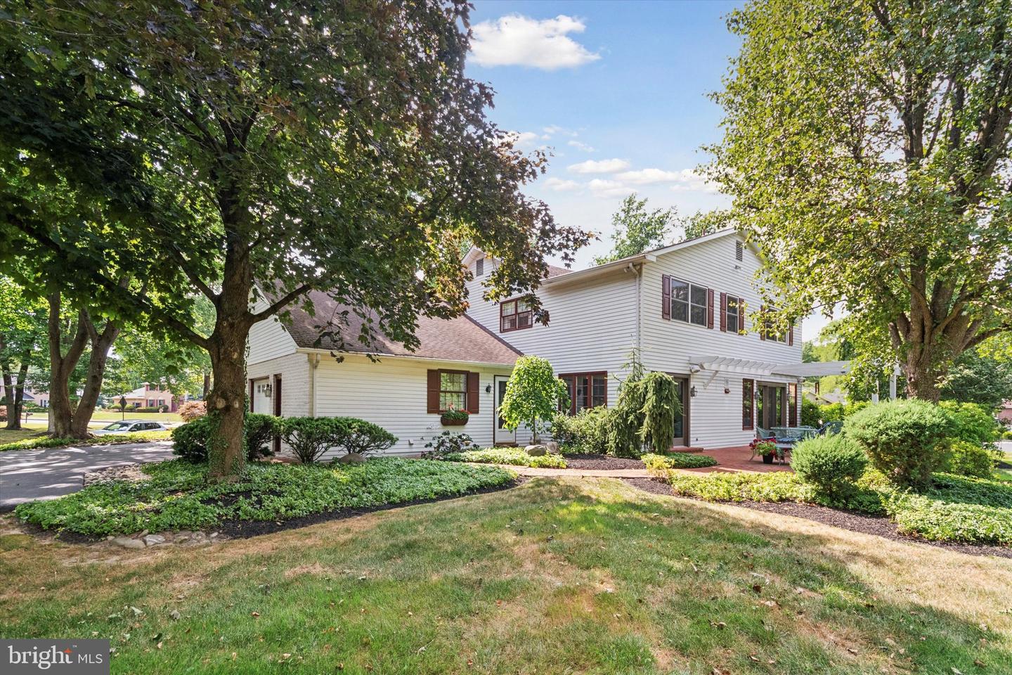 1722 Benjamin Dr