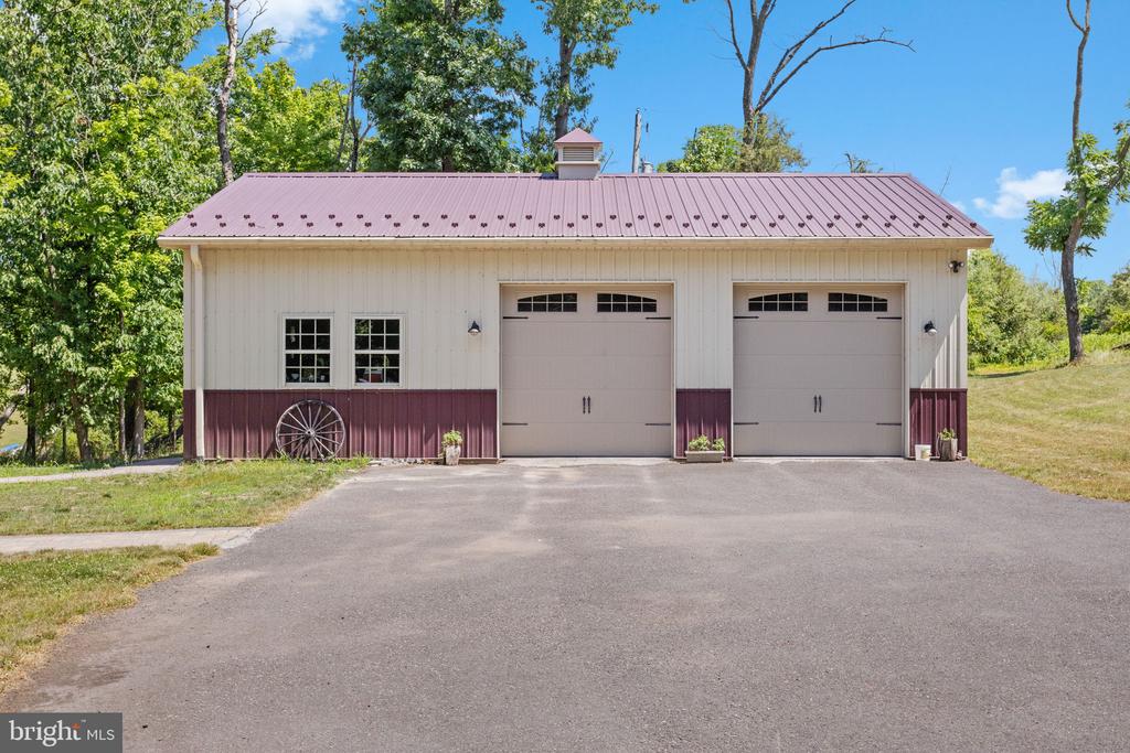 101 Colonial Dr