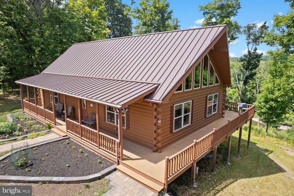 101 Colonial Dr