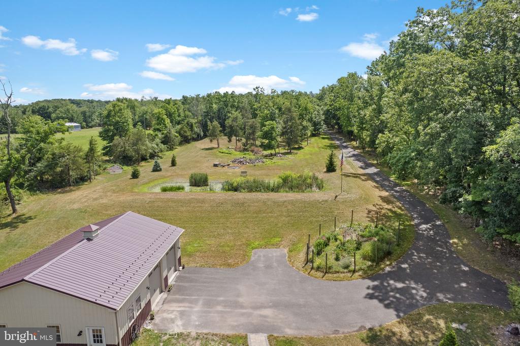 101 Colonial Dr